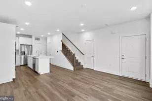 19864 Yellow Daisy Ter, Ashburn, VA 20147 - Photo 7