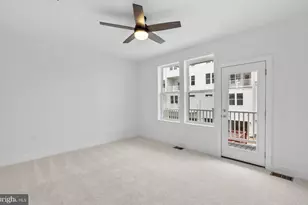 19864 Yellow Daisy Ter, Ashburn, VA 20147 - Photo 17