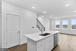 19864 Yellow Daisy Ter, Ashburn, VA 20147 - Photo 13