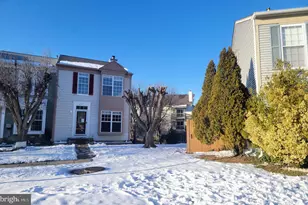 121 Paddington Way NE, Leesburg, VA 20176 - Photo 1