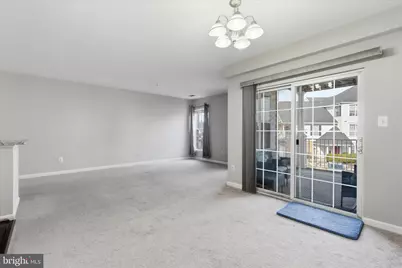 25300 Lake Mist Square #202, Chantilly, VA 20152 - Photo 9