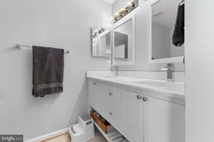 17372 Legacy Terrace, Round Hill, VA 20141 - Photo 11