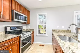 36 Aldridge Ct, Sterling, VA 20165 - Photo 11