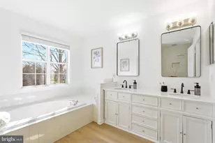 43213 Wayside Cir, Ashburn, VA 20147 - Photo 39