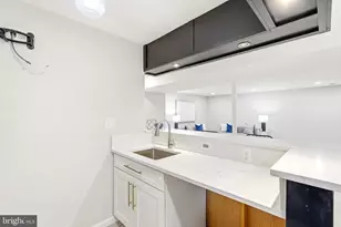 43213 Wayside Cir, Ashburn, VA 20147 - Photo 73