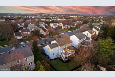 43213 Wayside Circle, Ashburn, VA 20147 - Photo 3