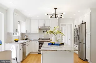 43213 Wayside Cir, Ashburn, VA 20147 - Photo 25