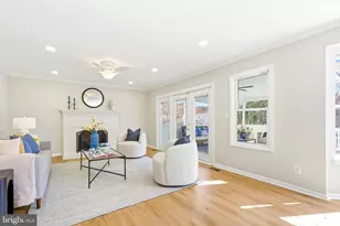 43213 Wayside Cir, Ashburn, VA 20147 - Photo 21