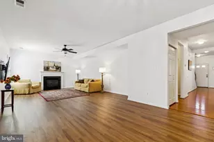 42921 Spyder Pl, Chantilly, VA 20152 - Photo 7