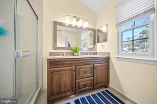 46842 Lawnes Creek Terrace, Sterling, VA 20165 - Photo 39