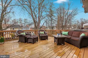 237 Roanoke Dr SE, Leesburg, VA 20175 - Photo 5