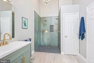 46934 Trumpet Cir, Sterling, VA 20164 - Photo 17