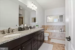 21179 Ashburn Heights Dr, Ashburn, VA 20148 - Photo 25