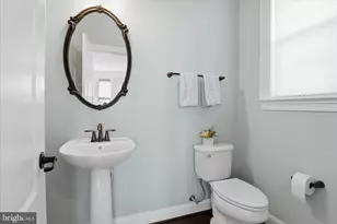 21179 Ashburn Heights Dr, Ashburn, VA 20148 - Photo 9