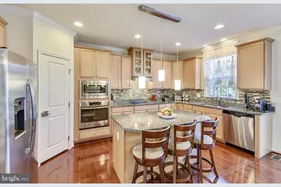 22887 Lacey Oak Terrace, Sterling, VA 20166 - Photo 3