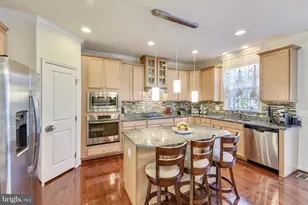 22887 Lacey Oak Terrace, Sterling, VA 20166 - Photo 3