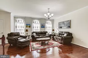 22887 Lacey Oak Terrace, Sterling, VA 20166 - Photo 9