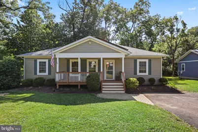13 S Hughes Street, Hamilton, VA 20158 - Photo 1