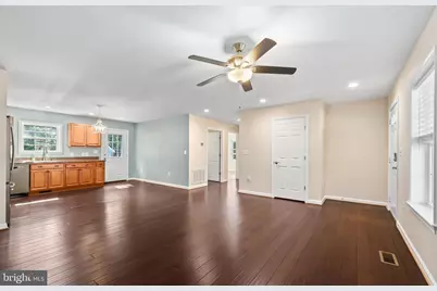 13 S Hughes Street, Hamilton, VA 20158 - Photo 7