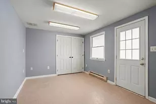 102 Evergreen St, Sterling, VA 20164 - Photo 23