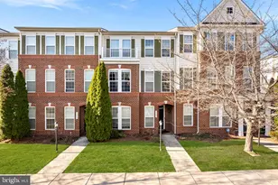 43584 Popes Creek Square, Leesburg, VA 20176 - Photo 1