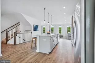 8 Sepia Square, Ashburn, VA 20147 - Photo 3