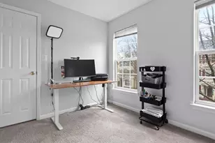 20345 Bowfonds St, Ashburn, VA 20147 - Photo 21