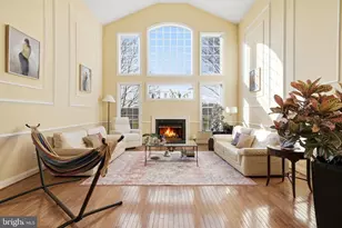 19829 Bethpage Ct, Ashburn, VA 20147 - Photo 9