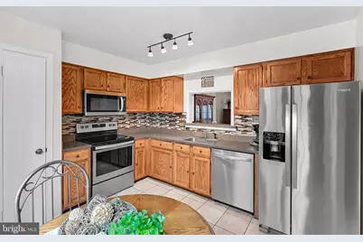 27 Haxall Court, Sterling, VA 20165 - Photo 15