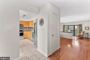 27 Haxall Ct, Sterling, VA 20165 - Photo 3