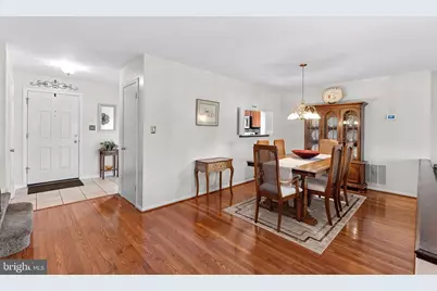 27 Haxall Court, Sterling, VA 20165 - Photo 7