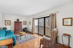 27 Haxall Ct, Sterling, VA 20165 - Photo 9