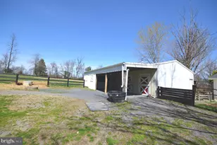 39362 Rickard Rd, Lovettsville, VA 20180 - Photo 9