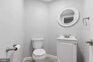 25462 Upper Clubhouse Dr, Chantilly, VA 20152 - Photo 27