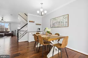 25462 Upper Clubhouse Dr, Chantilly, VA 20152 - Photo 7