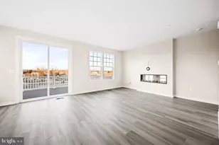 42508 Invergordon Terrance, Sterling, VA 20166 - Photo 5