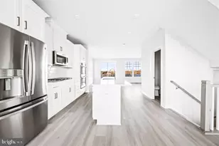 42508 Invergordon Terrance, Sterling, VA 20166 - Photo 11