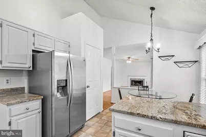 429 Deerpath Avenue SW, Leesburg, VA 20175 - Photo 5