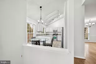 429 Deerpath Ave SW, Leesburg, VA 20175 - Photo 9