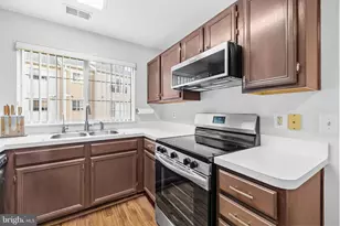 1130 Huntmaster Terrace NE, Leesburg, VA 20176 - Photo 13