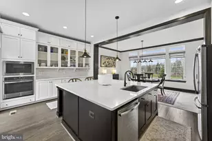 23132 Brooksbank Square, Brambleton, VA 20148 - Photo 23