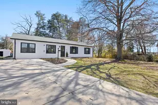 708 W Jasper Ct, Sterling, VA 20164 - Photo 3