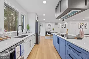 708 W Jasper Ct, Sterling, VA 20164 - Photo 21