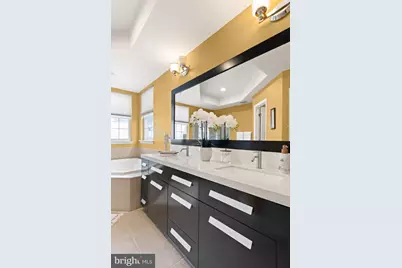 42496 Legacy Park Drive, Brambleton, VA 20148 - Photo 33