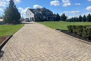 11950 Stonehouse View Ct, Lovettsville, VA 20180 - Photo 3