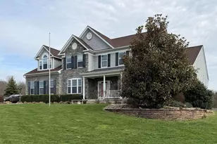 11950 Stonehouse View Ct, Lovettsville, VA 20180 - Photo 5