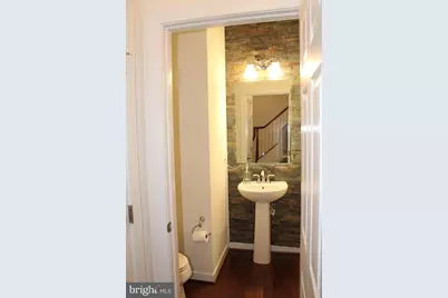 1548 Kinnaird Terrace NE, Leesburg, VA 20176 - Photo 15