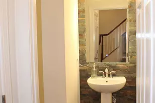 1548 Kinnaird Terrace NE, Leesburg, VA 20176 - Photo 15