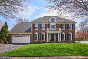 105 Whitney Pl NE, Leesburg, VA 20176 - Photo 1