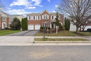 43774 Brownburg Pl, Chantilly, VA 20152 - Photo 1